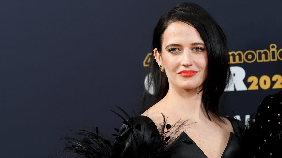 www.thewrap.com