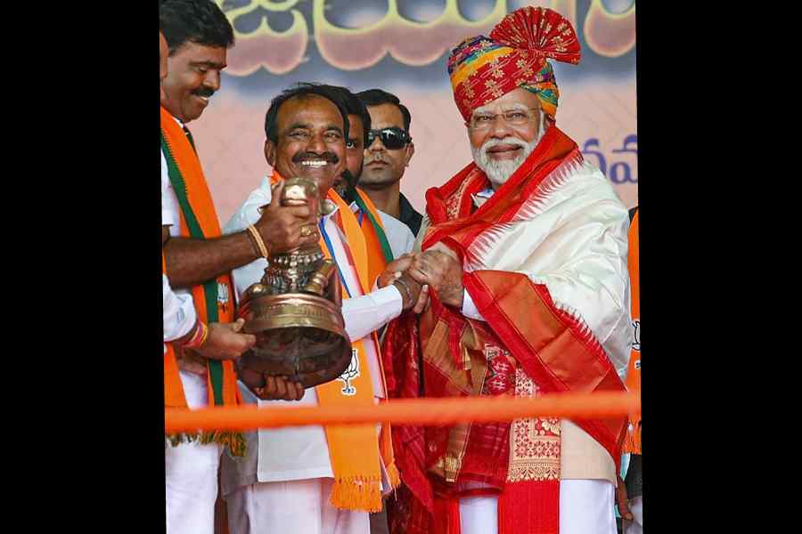 www.telegraphindia.com
